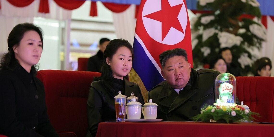 Branduolinės valstybės ateitis: ar Kimo Čen Uno duktė ruošiama perimti valdžią?