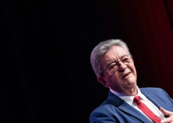 Skandalas Paryžiuje: Mélenchonas įklimpo po aktyvisto mirties