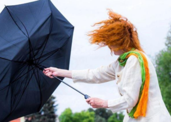 Staigūs orų pokyčiai gali paveikti savijautą: gydytoja paaiškino, kada jie pavojingiausi