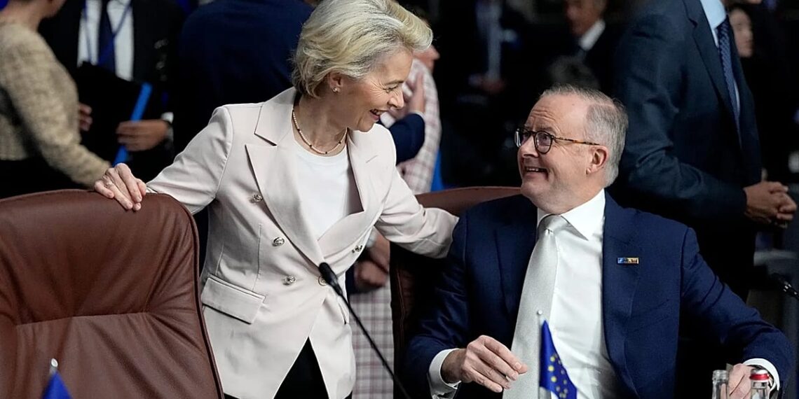 Šokiruojantis Briuselio žingsnis: von der Leyen skuba į Australiją dėl slaptos prekybos sutarties