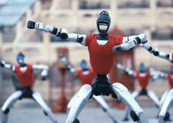 Stulbinantis vaizdas: Šaolino „robotų vienuoliai“ demonstruoja įspūdingus kung fu triukus