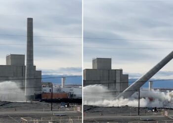 Įspūdingas griovimas Hanforde: per kelias sekundes nugriautas 175 pėdų branduolinis bokštas