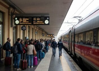 Sprogimai, padegimai ir chaosas: sabotažo serija paralyžiavo Italijos geležinkelius prieš olimpiadą