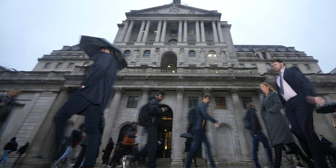 Staigus infliacijos kritimas Jungtinėje Karalystėje sužadino lūkesčius dėl palūkanų