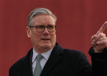 Iššūkiai Londone: ar Starmeris atlaikys politinius sukrėtimus?