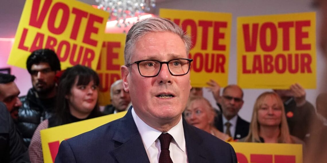 Starmerio lyderystė susiduria su iššūkiais: ar premjeras išlaikys pozicijas?