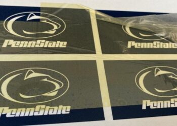 Stulbinamas proveržis: naujas polimerinis kondensatorius kaupia 4 kartus daugiau energijos net 250 °C temperatūroje