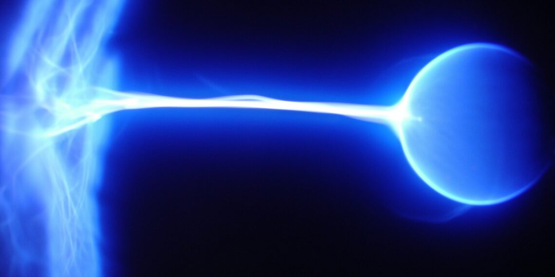 Stulbinantis atradimas: elektronai gali tekėti kaip skystis – artėja elektronikos revoliucija