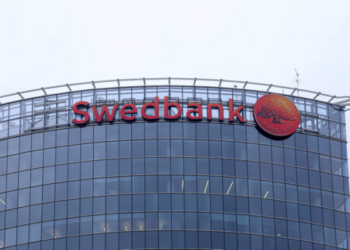 „Swedbank“ po padidinamuoju stiklu: ar bankas virto pinigų plovimo centru?