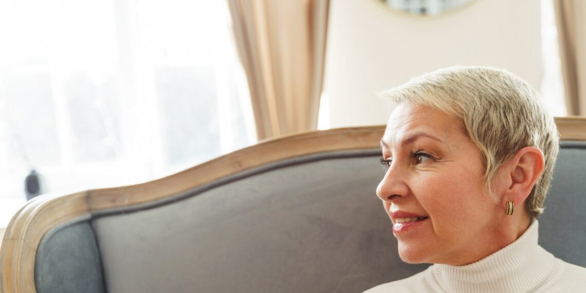 Vienas paprastas namų metodas, kuris per kelias savaites sustiprino plaukus