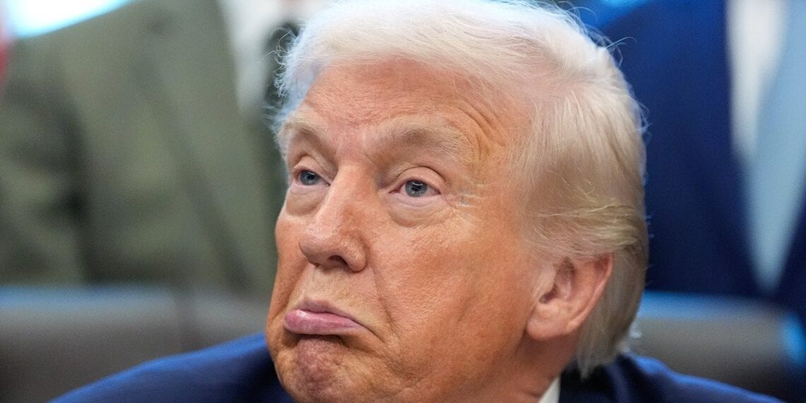 Diplomatinė drama: Trumpas gali sustabdyti milžiniško tilto atidarymą