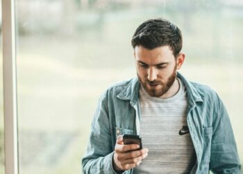 „Android“ telefonas lėtėja? Šie paprasti žingsniai gali atlaisvinti kelis gigabaitus