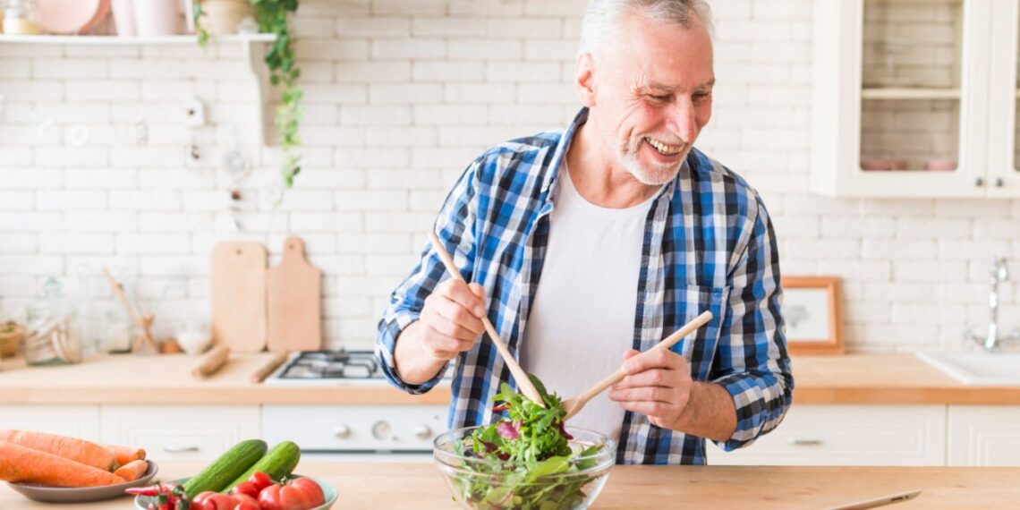 TOP produktai vyrams 50+: valgykite juos kasdien ir pamiršite skausmus bei lėtinius uždegimus
