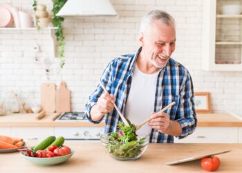 TOP produktai vyrams 50+: valgykite juos kasdien ir pamiršite skausmus bei lėtinius uždegimus