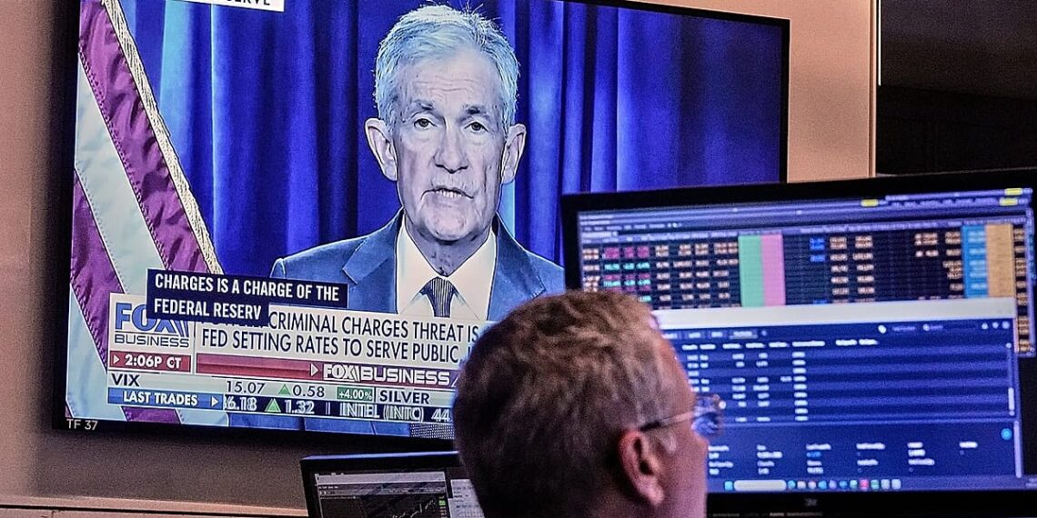 Trampas įsiuto: JAV centrinis bankas ignoravo spaudimą ir nekarpo palūkanų normų