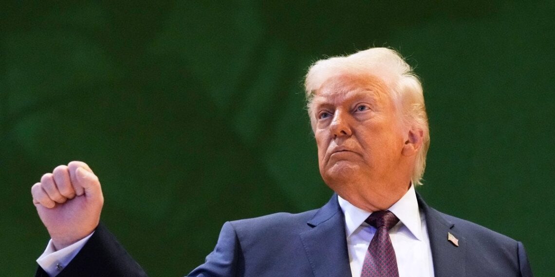 Trumpas paskelbė ultimatumą Iranui: per 10 dienų – sprendimas dėl galimo JAV smūgio