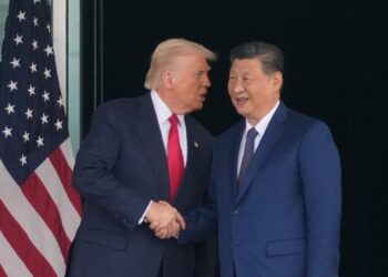 Šokas Vašingtone: Trumpas skuba į Pekiną – paviešintas slaptas sandėris su Si Dzinpingu