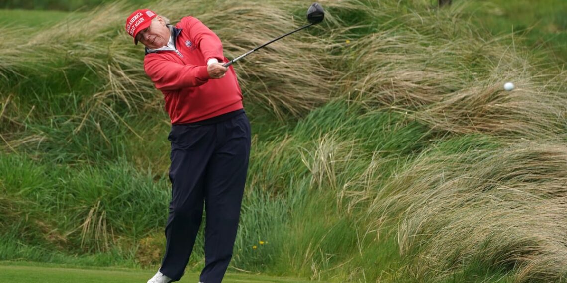 Airijoje stringa Trumpo planai: prabangų projektą stabdo reta sraigė