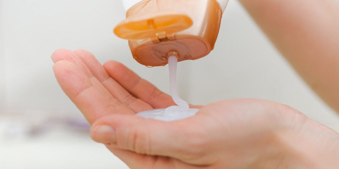 Trichologė: už „prabangias“ plaukų priemones dažnai mokame daugiau nei verta