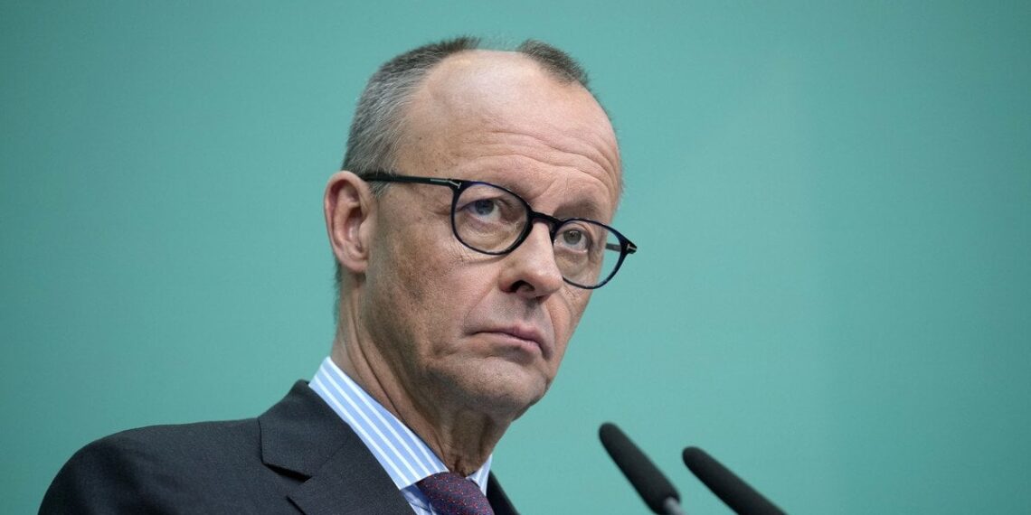 Vokietijos kancleris griežtai sukritikavo Rusiją dėl propagandos prieš Ukrainą