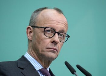 Vokietijos kancleris griežtai sukritikavo Rusiją dėl propagandos prieš Ukrainą