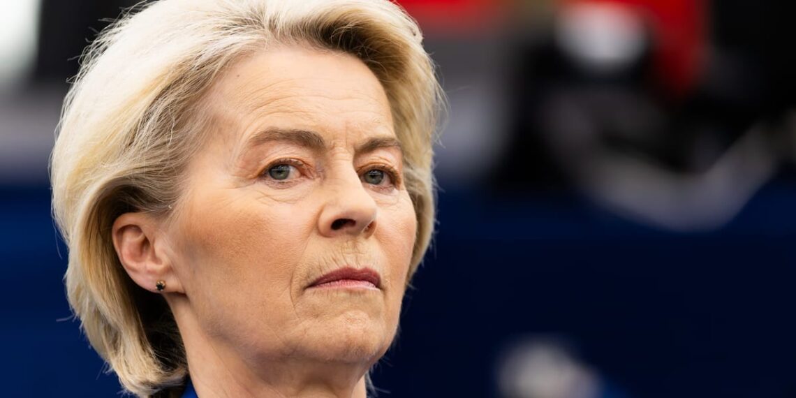 Von der Leyen driokstelėjo: žada išjudinti ES rinką ir mažinti biurokratiją