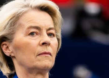 Von der Leyen driokstelėjo: žada išjudinti ES rinką ir mažinti biurokratiją
