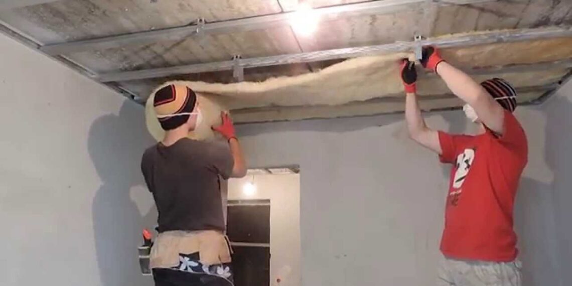 Buteliai ir pjuvenos vietoj mineralinės vatos? Rezultatas nustebino net specialistus