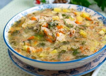 Kodėl verta į kruopienę įpilti sojų padažo? Skonis pasikeičia akimirksniu