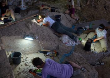 Atradimas, keičiantis požiūrį: akmens amžiaus moteris palaidota kaip karys