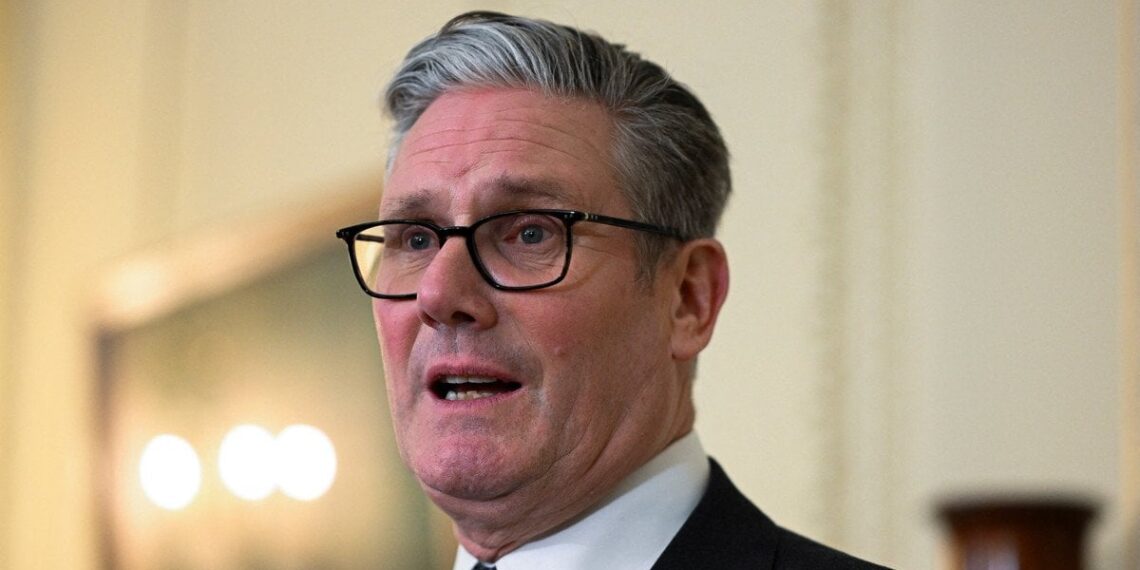 Europa kritikuoja Jungtinių Valstijų smūgius Iranui: lyderiai ragina mažinti įtampą