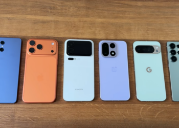 „Galaxy S26 Ultra“ baterijos testai nustebino: 5000 mAh pranoko net 7000 mAh telefonus