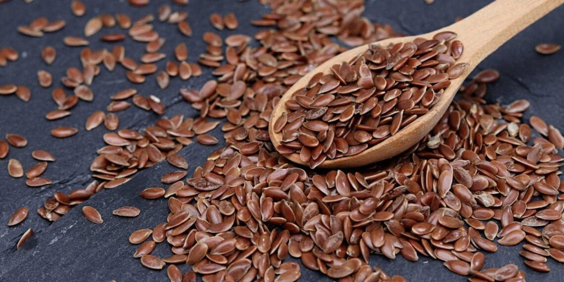 Gastroenterologai paaiškino: kaip teisingai vartoti linų sėmenis, kad sumažėtų pilvo pūtimas