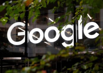 Didelis pokytis technologijų rinkoje: „Google“ atveria kelią trečiųjų šalių programėlių parduotuvėms