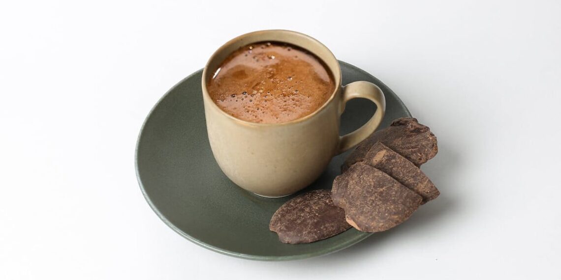 Gydytojai nustebinti: šis rytinis gėrimas be kavos ramina nervus ir saugo širdį