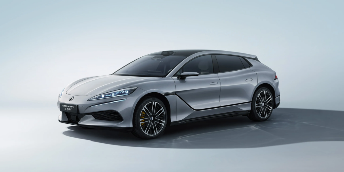 BYD pristatė elektromobilį su 1036 km rida – ar tai naujas rekordas?