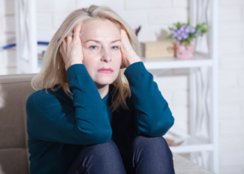 Kodėl po 40-ies gyvenimas tampa sunkesnis? Specialistai paaiškina vidurio krizę