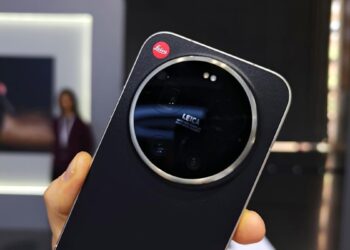 „Leica“ ir „Xiaomi“ pristatė „Leitzphone“ su 1 colio jutikliu – ambicingas smūgis flagmanams