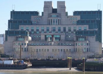 Po Irano smūgio Kiprui Jungtinė Karalystė leidžia Jungtinėms Valstijoms naudoti karines bazes