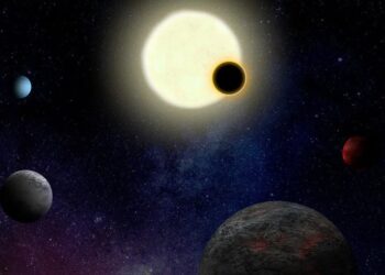 Mokslininkai skambina pavojaus varpais: degantys palydovai teršia Žemės atmosferą