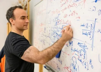 Energijos revoliucija? Mokslininkai rado svarbų raktą į elektros perdavimą be nuostolių