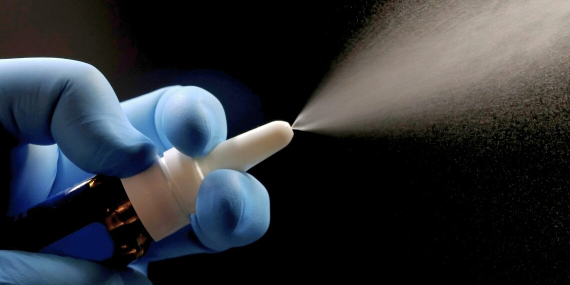 Mokslininkai kuria naują nosies purškalą: jis gali veikti prieš virusus, bakterijas ir alergijas