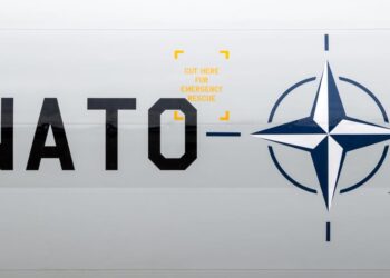 NATO perėmė į Turkiją skriejusias Irano raketas: smūgis sustabdytas paskutinę akimirką