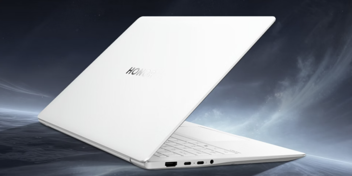 „Honor MagicBook Pro 14“ pristatytas: 92 Wh baterija, „Core Ultra 3“ ir vos 1,37 kg