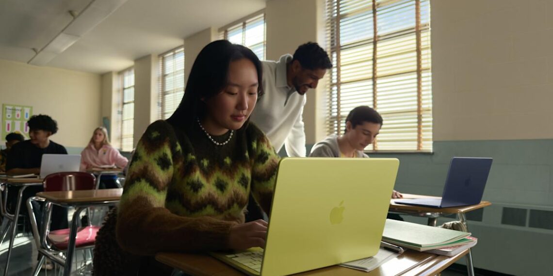 Naujasis „MacBook Neo“: pigesnė alternatyva „MacBook Air“, bet su kompromisais