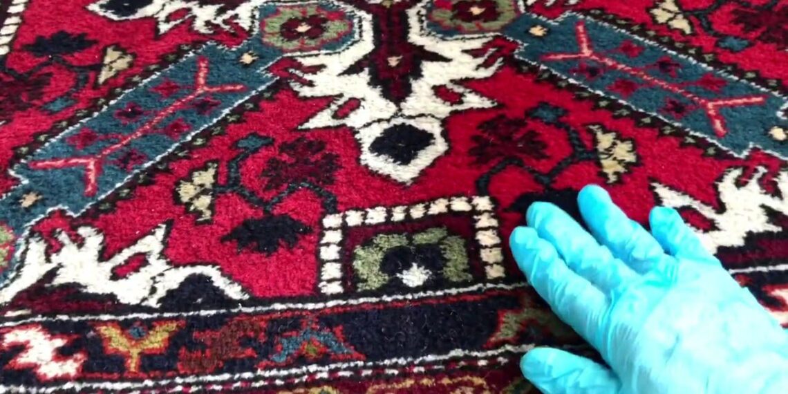 Net nepajudinau kilimo iš vietos: vienas paprastas triukas jį padarė švarų ir pūkuotą