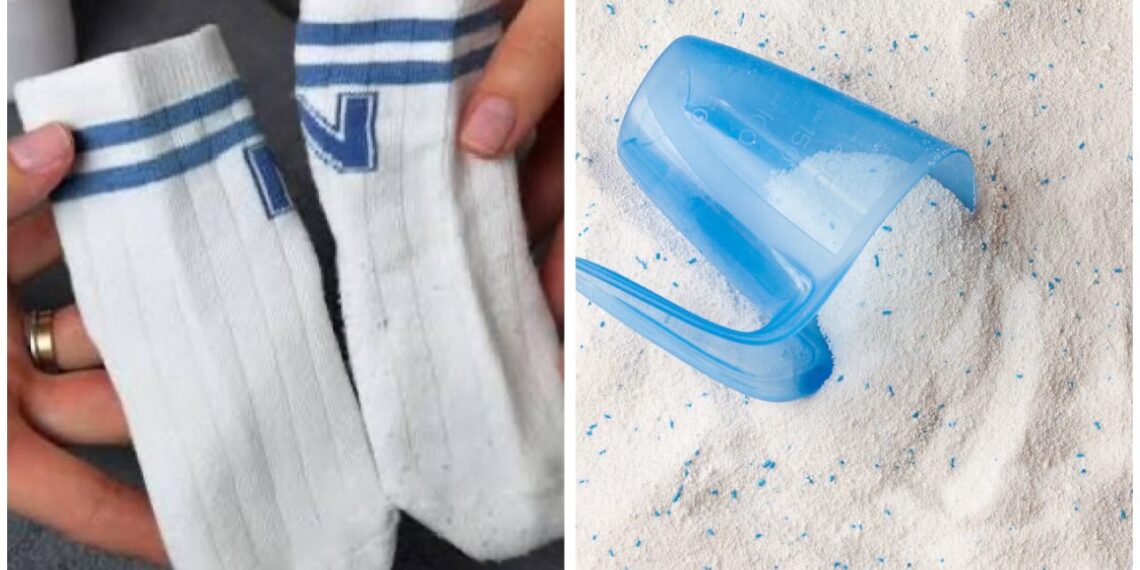 Keistas, bet veiksmingas triukas: skalbimo miltelius suberkite į dvi kojines