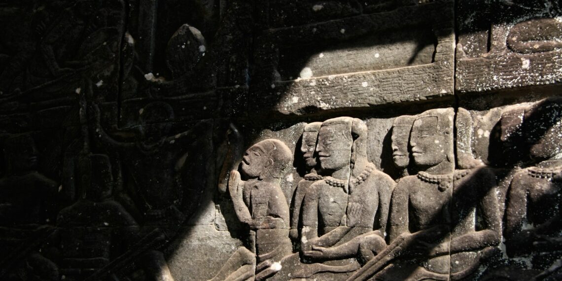 Tamsioji archeologijos pusė: garsios aferos ir prarasti istorijos lobiai