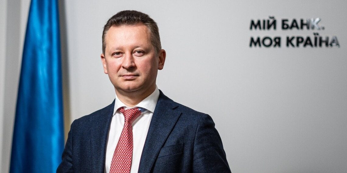 Įtampa tarp Vengrijos ir Ukrainos: sulaikyti „Oschadbank“ inkasatoriai, blokuojami konsulai