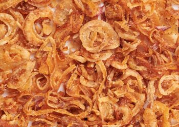 Pamirškite įprastą svogūnų kepimą: austrų triukas pavers juos traškesnius už čipsus